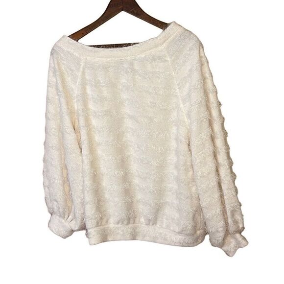 1. State Scoop Neck Top - Picture 9 of 9